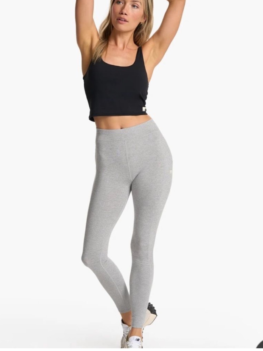 Vuori granite pocket legging in heather grey